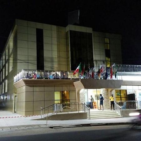 Mbayaville Hotel Douala Kültér fotó