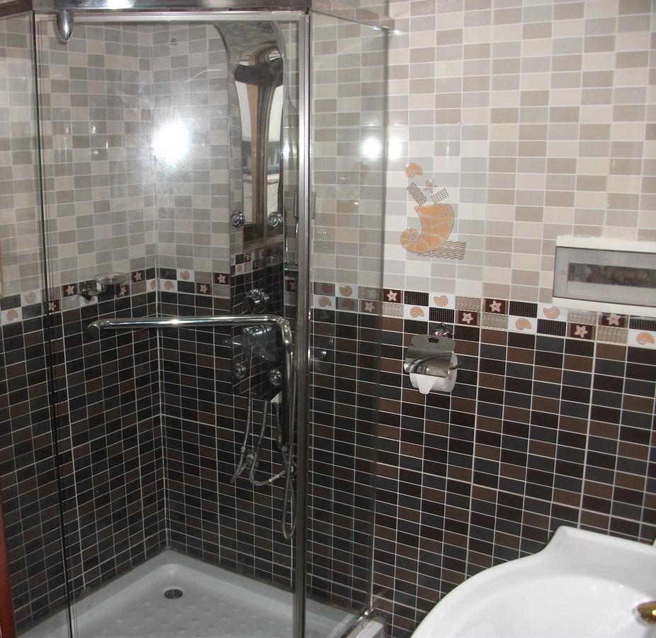 Mbayaville Hotel Douala Kültér fotó